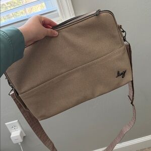 Lug Delta Laptop Bag Matte Luxe